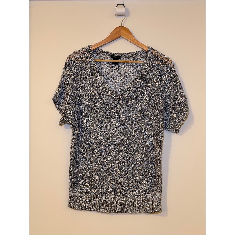 Ann Taylor Sz Medium Gray Blue Crochet Woven Short Sleeve V-Neck Sweater Blouse